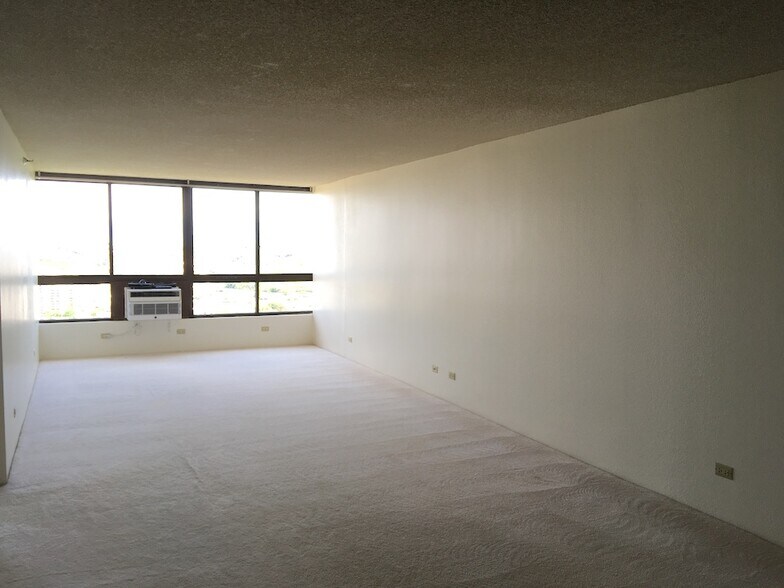 Building Photo - 5333 Likini St