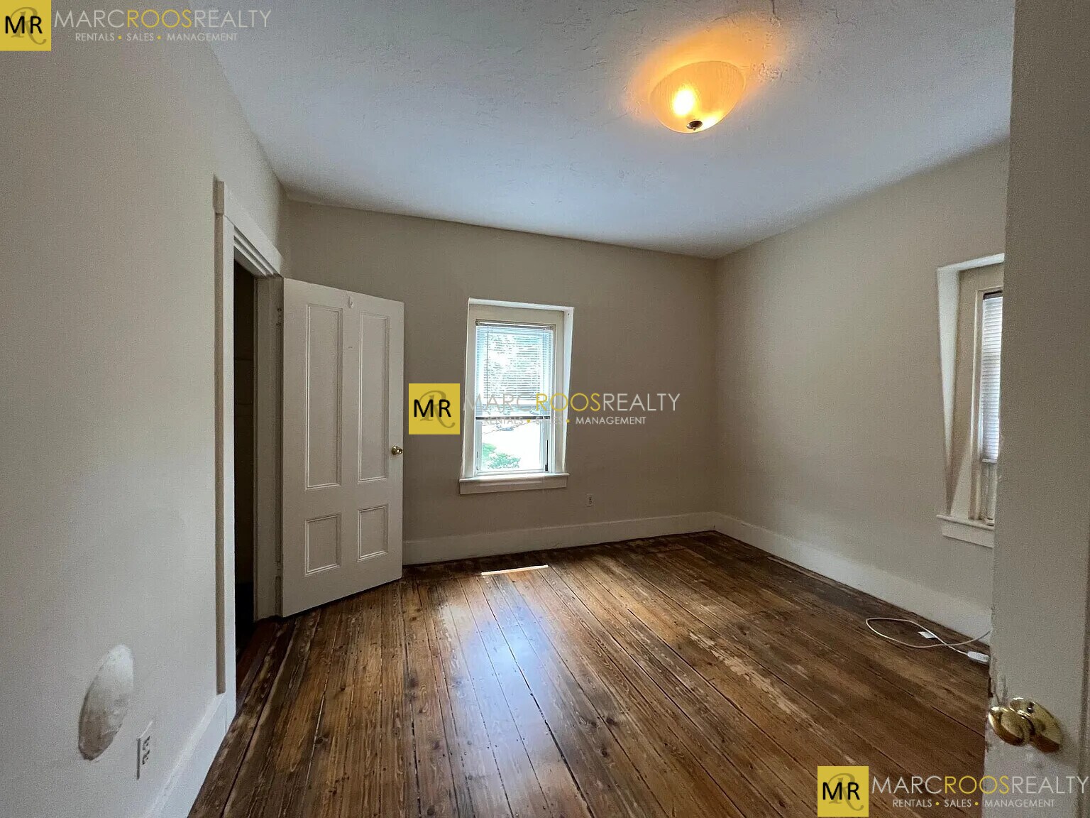 Building Photo - 76 Chestnut St