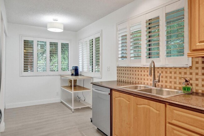 Building Photo - 9361 SW 23rd St