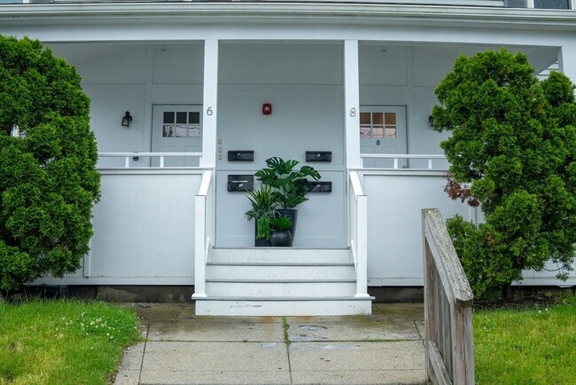 Building Photo - 6-8 Claflin St