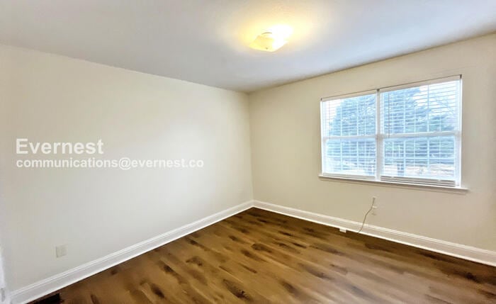 Building Photo - 1313 E 31st St