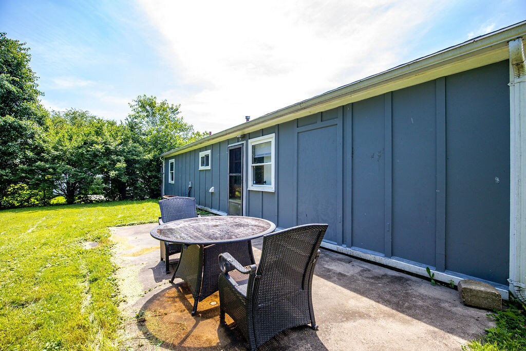 Building Photo - 3232 Deshler Dr