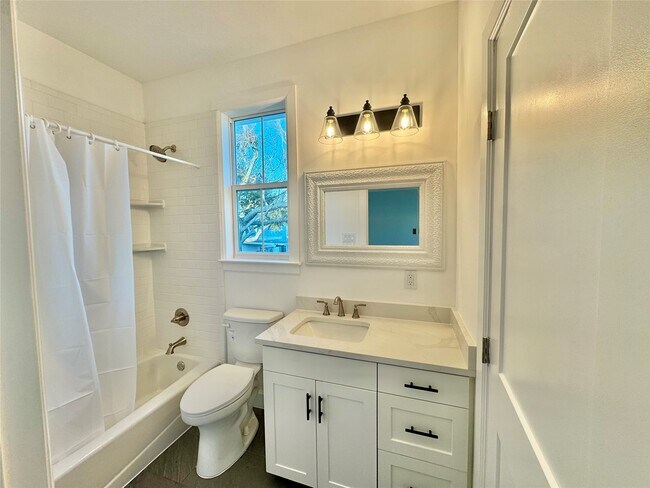 Building Photo - 2119 Avenue O 1/2