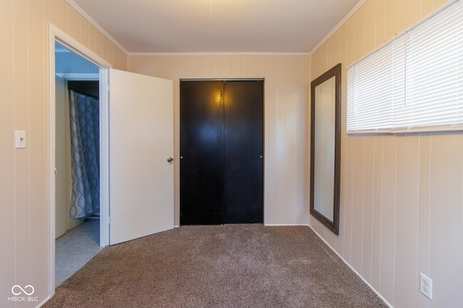 Building Photo - 5866 Shimer Ave