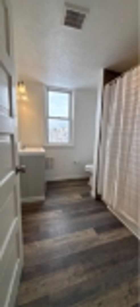 Building Photo - 3 bedroom/ 2 Bath home for RENT in 15211