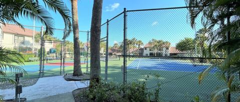 Building Photo - 3101 Lucerne Park Dr