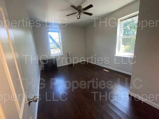 Building Photo - 641 Lincoln Ave