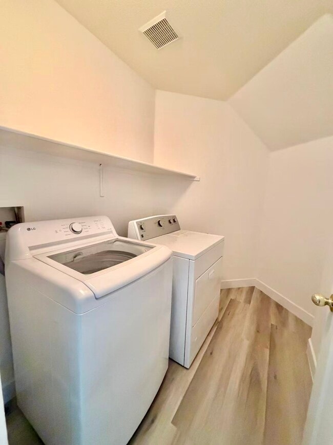 Building Photo - 6436 Casamar St