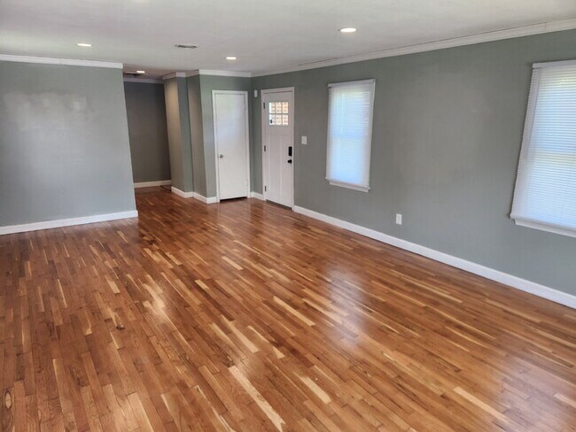 Building Photo - 1234 Herold Ave