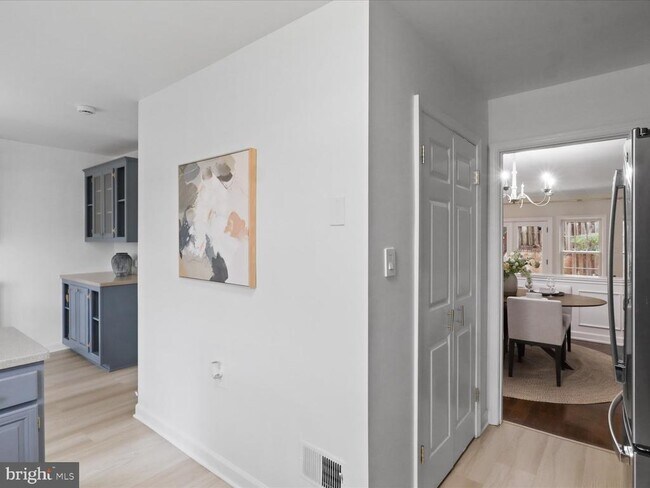 Building Photo - 3001 Federal Hill Dr