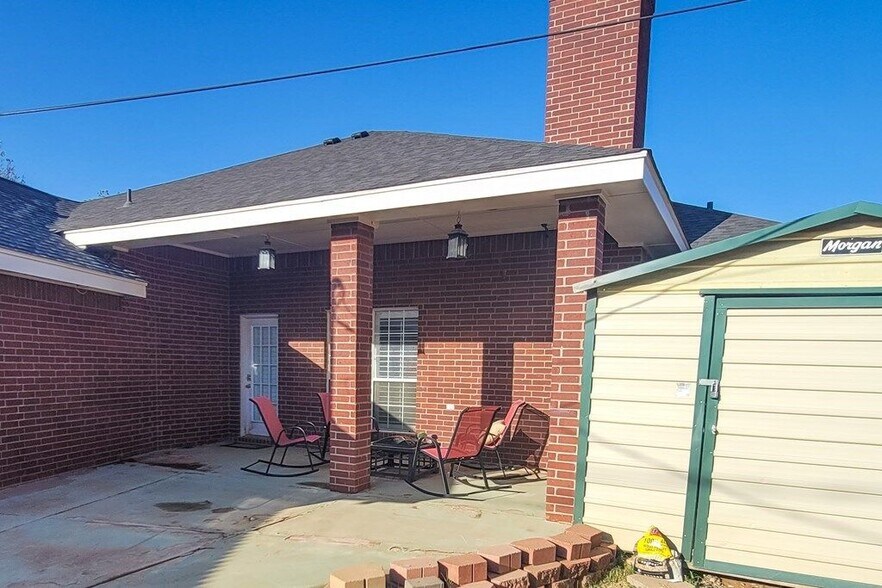 Building Photo - 4801 Whitman Dr