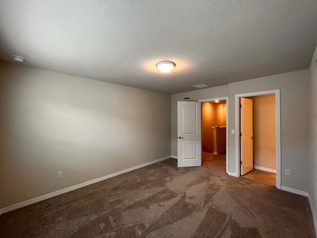 Building Photo - 4508 Sparkling Shell Ave