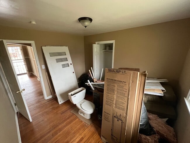 Building Photo - Stunning 3 Bedroom Brick House, near Gratiot in Roseville, freshly remodeled!