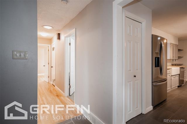 Building Photo - 850 S Harlan St