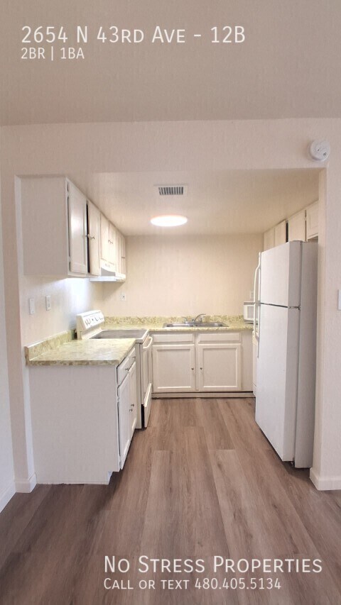 Building Photo - 2654 N 43rd Ave