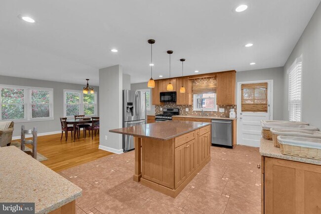 Building Photo - 4314 Argonne Dr