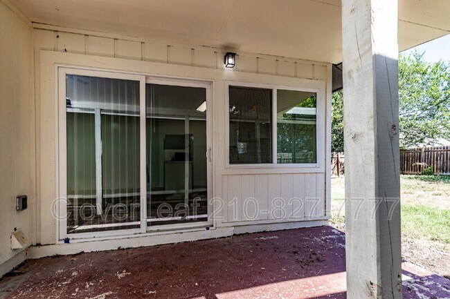 Building Photo - 9631 Ivy Bend St
