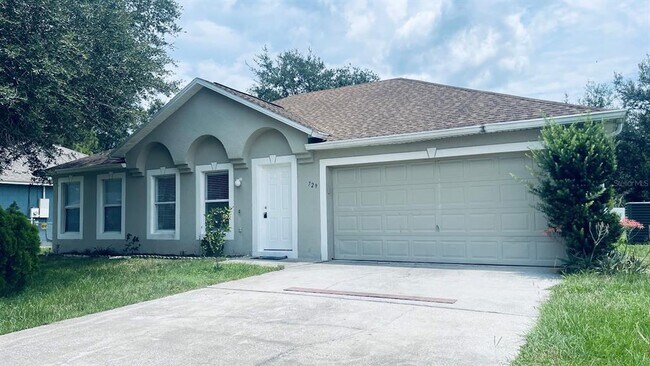 Primary Photo - 729 Del Rio Way