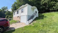 Building Photo - 1021 California Dr