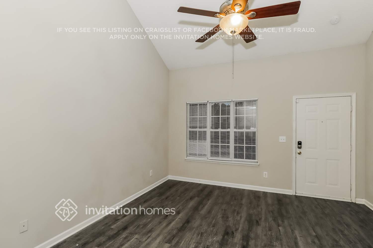 Building Photo - 10571 English Setter Way