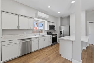 Building Photo - 1520 Independence Way