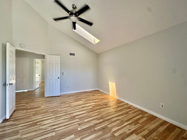 Building Photo - Spacious Updated Home In Desirable 92029 I...