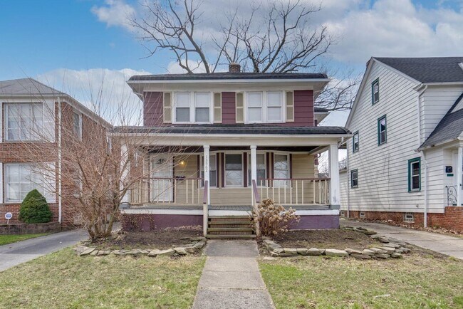 Building Photo - Charming University Heights Single Family ...