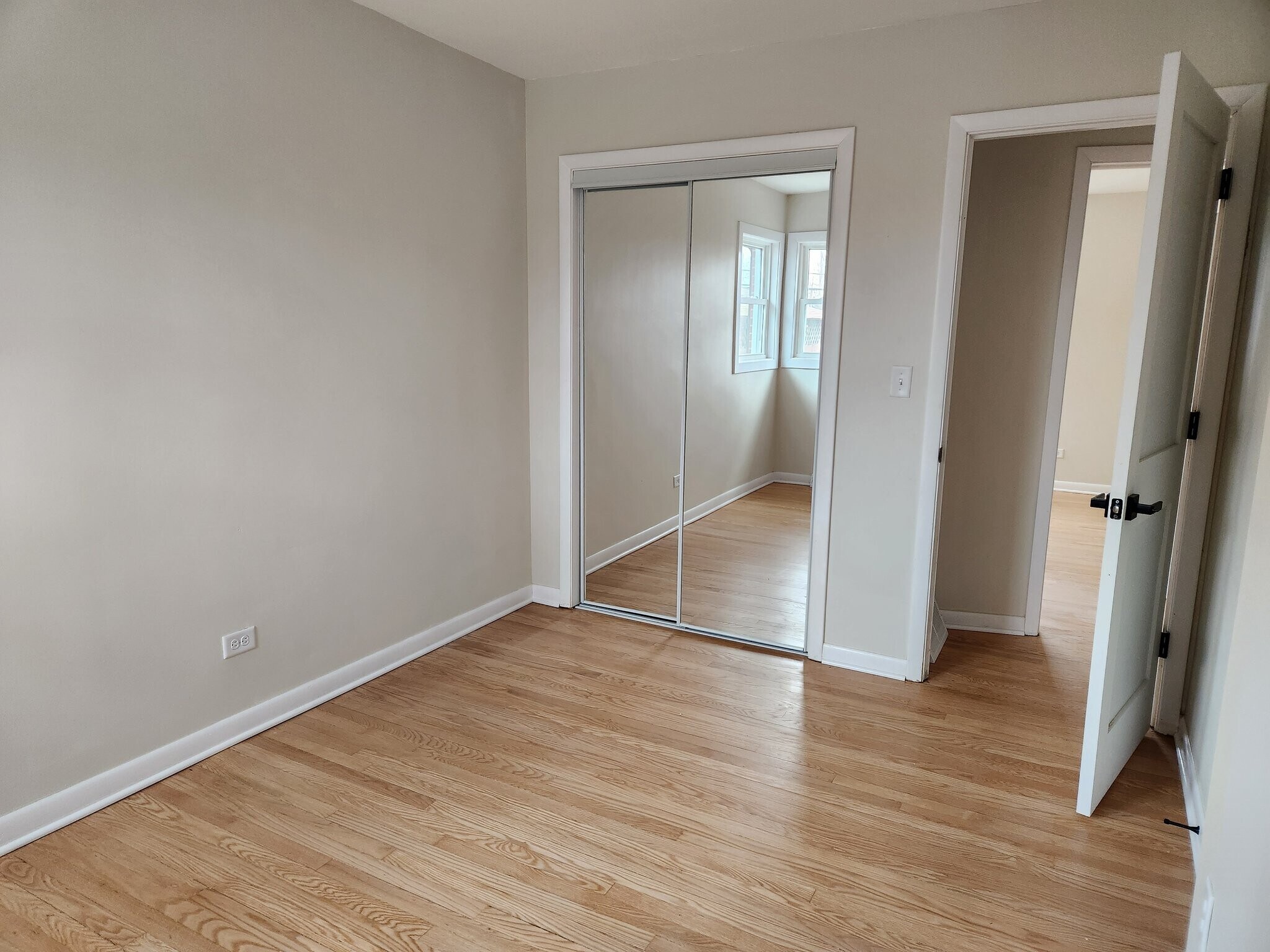 Building Photo - 33 Cranbrook Dr