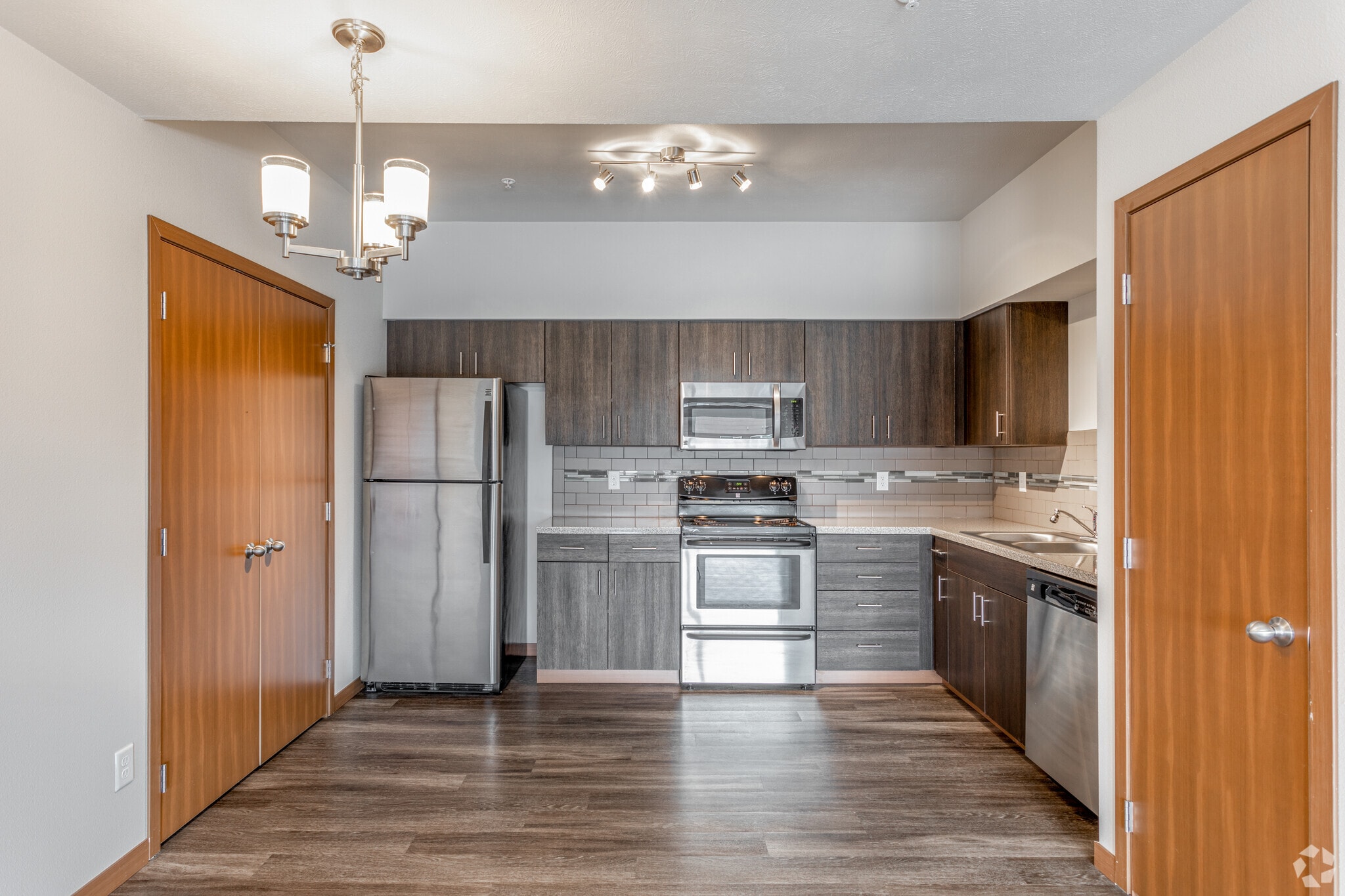 2BR, 1BA - 1,052 SF - Jake at Indian Trail