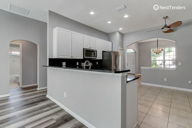 Building Photo - Amelia Island Beauty in Islesworth!