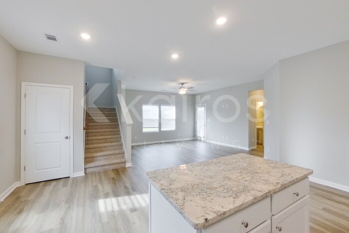 Building Photo - 7321 Foggy River Dr