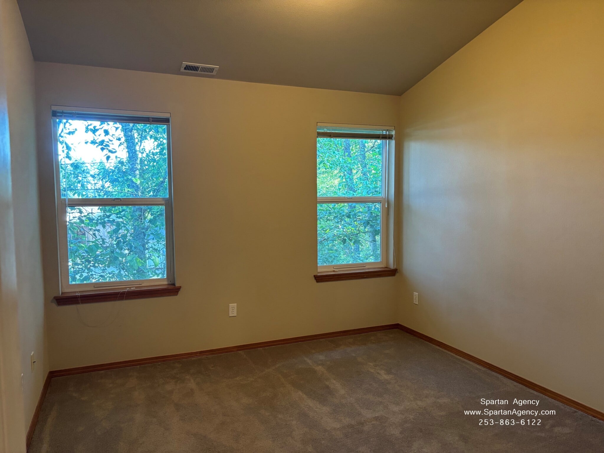 Building Photo - 21712 104th Street Ct E