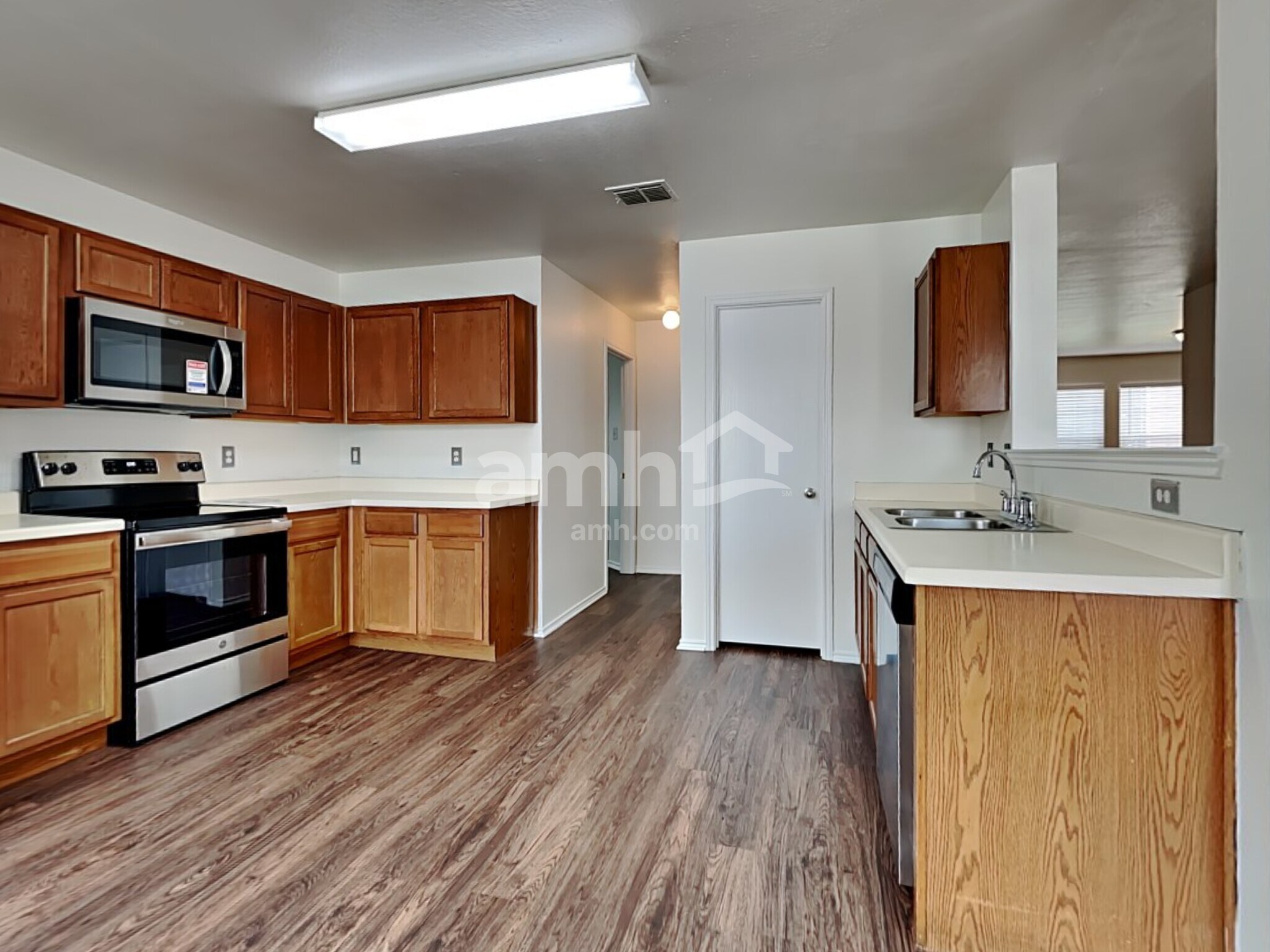 Building Photo - 5216 Lava Rock Dr