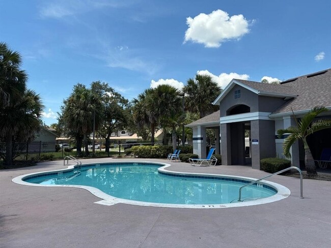 Building Photo - 1244 Barefoot Bay Dr