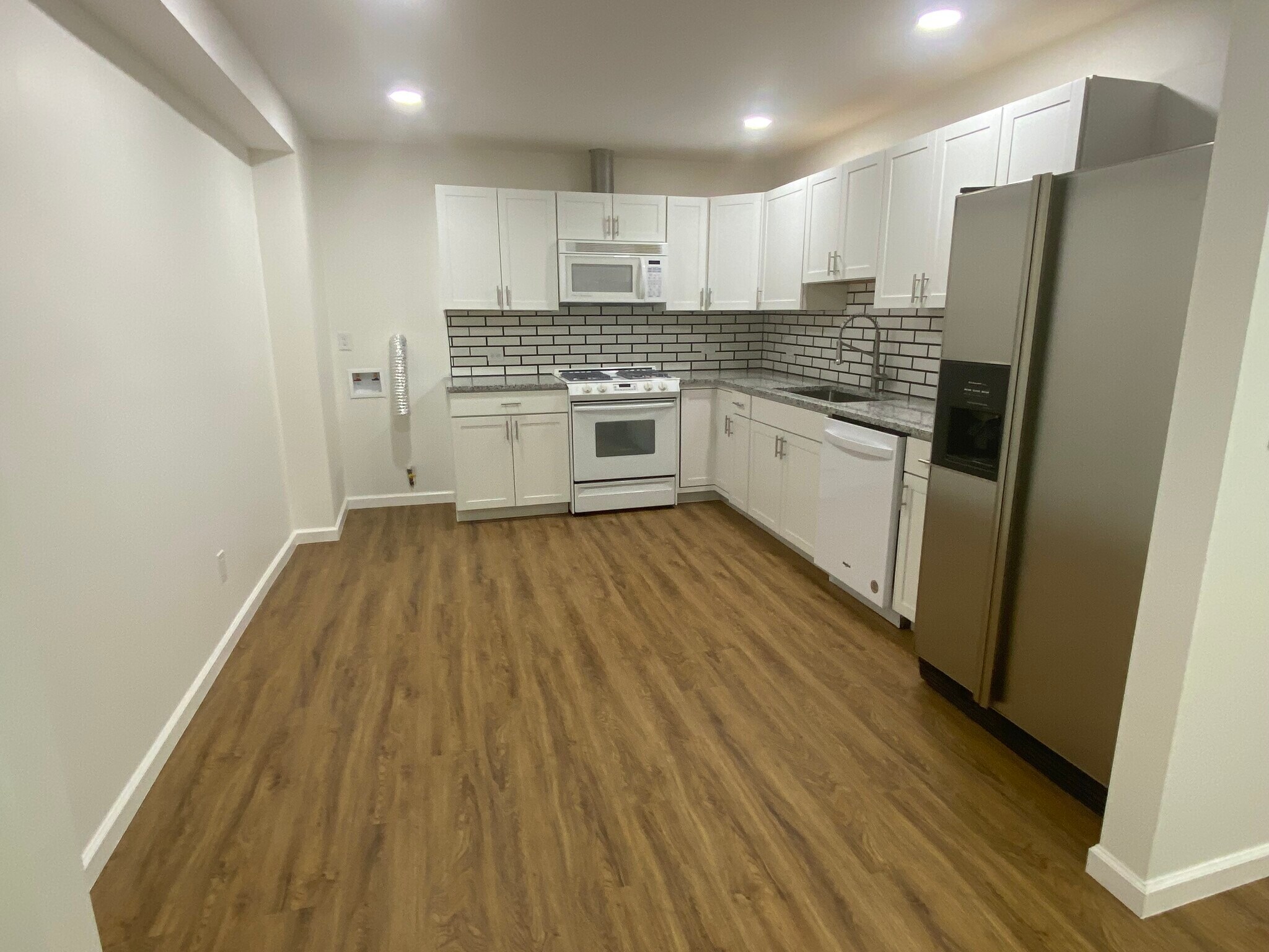 Building Photo - 1102 Maple Creek Rdg
