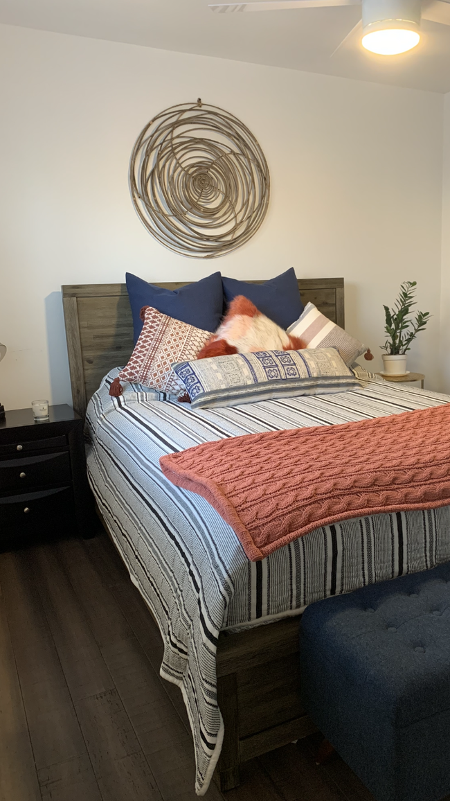 Bottom floor Bedroom - 31903 Vineyard Ave