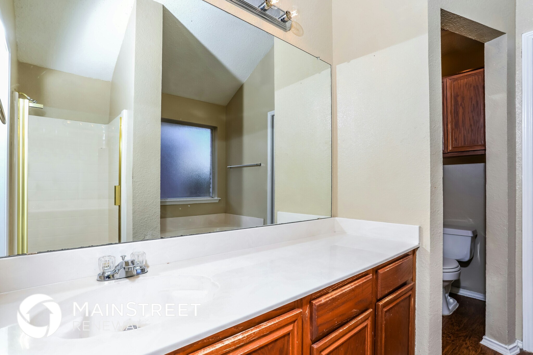 Building Photo - 1017 Glencrest Dr