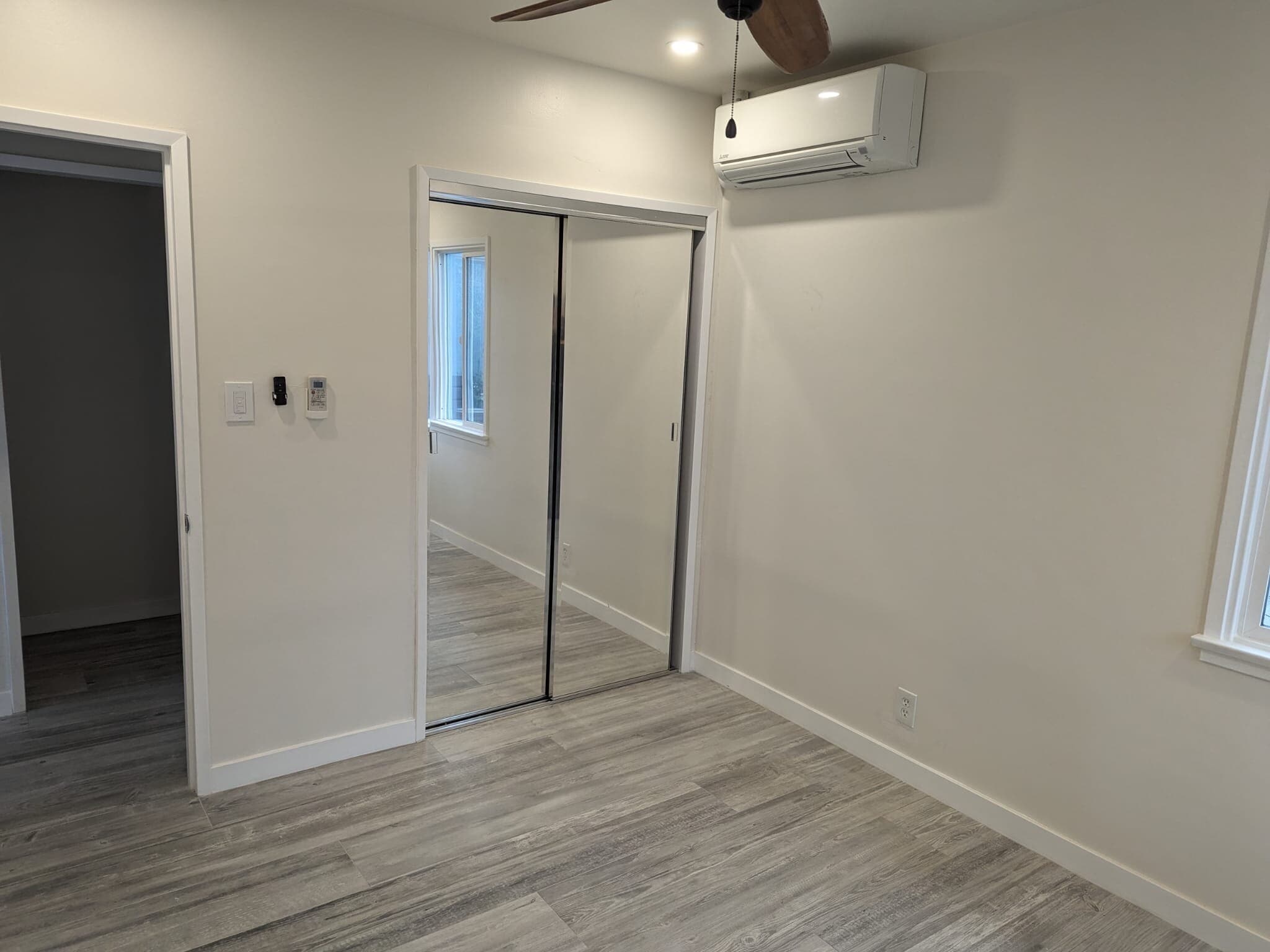 Bedroom (aircondition unit) - 774 Sunset Ave