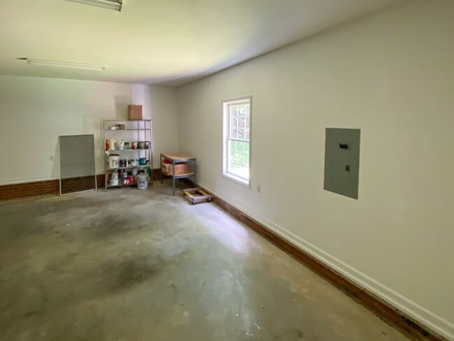 Building Photo - 61 Old Wilder Ln