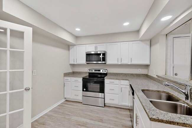 Building Photo - Cozy Living Near Rockwall Lake