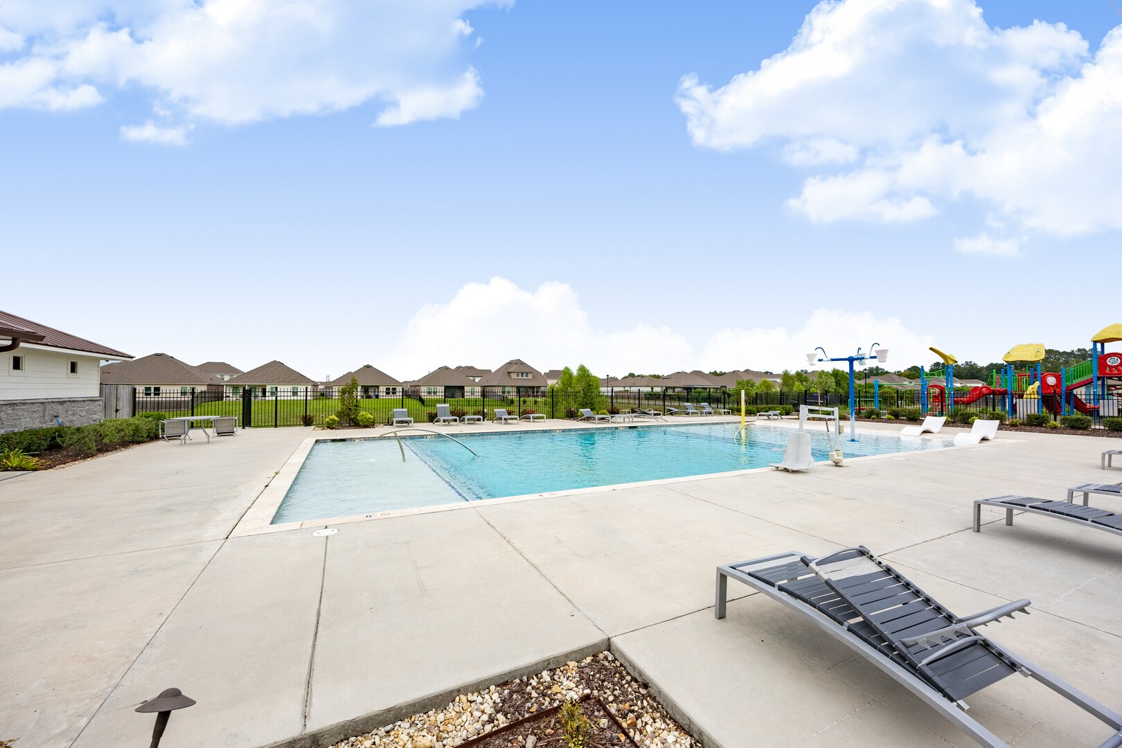 Building Photo - 4635 Mendocino Way