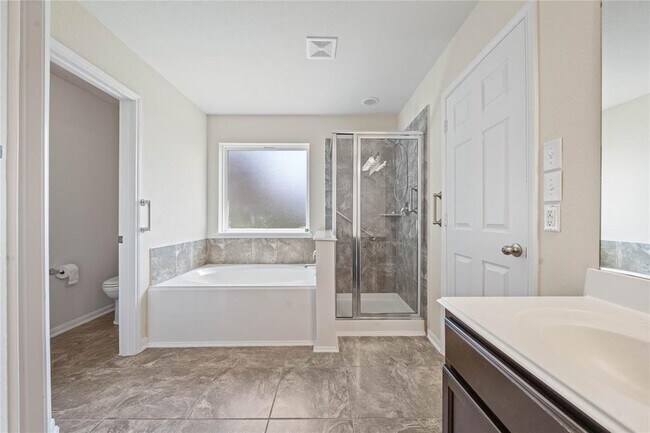 Building Photo - 17907 Acorn Fld Trl