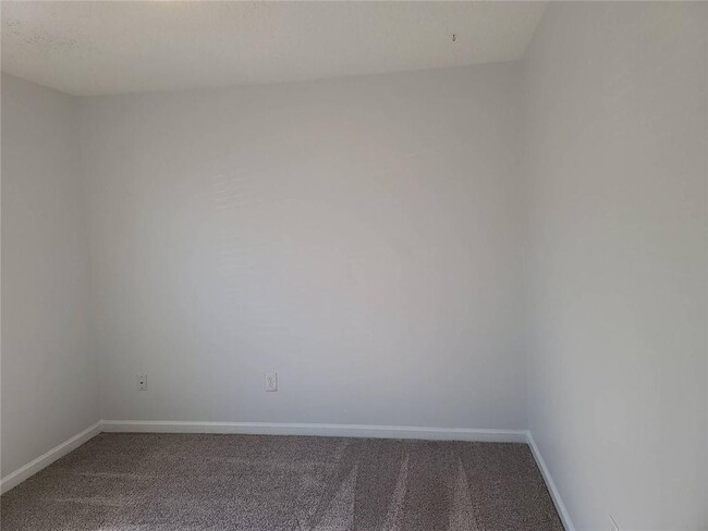 Building Photo - 363 Greystone Pkwy