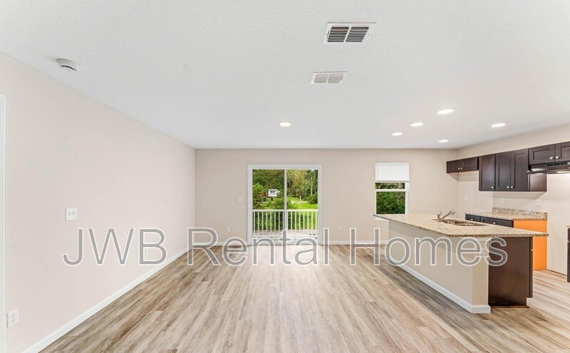 Building Photo - 5428 Chenango Blvd