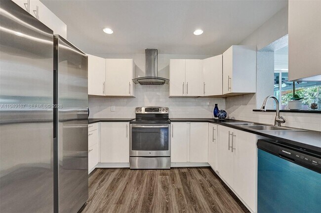 Building Photo - 3730 SW 47th Ct