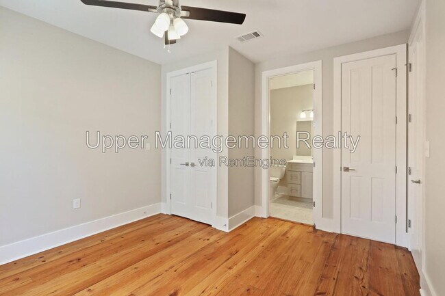 Building Photo - 2617 Carondelet St