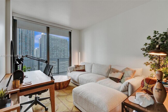 Building Photo - 45 SW 9th St