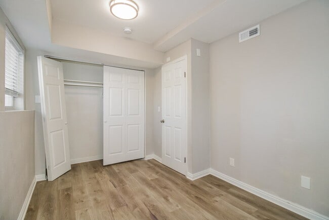 Building Photo - 4345 S 700 W