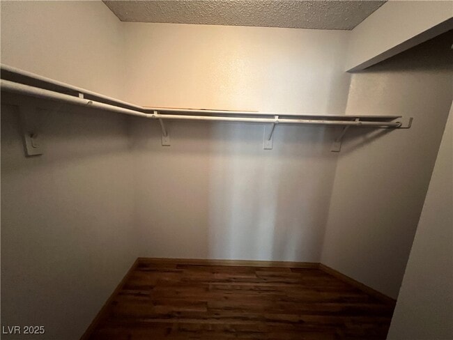 Building Photo - 4325 Silvercrest Ct