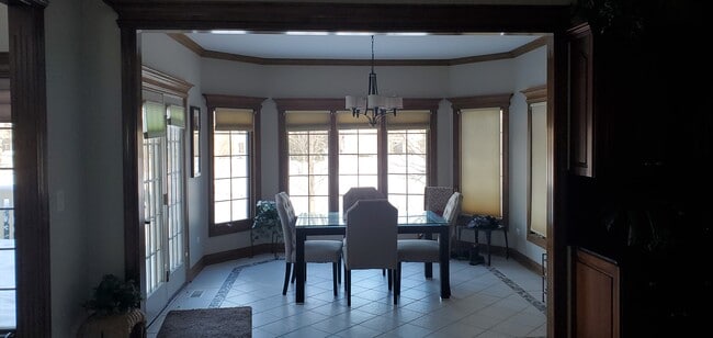 Building Photo - 2457 Kane Ln